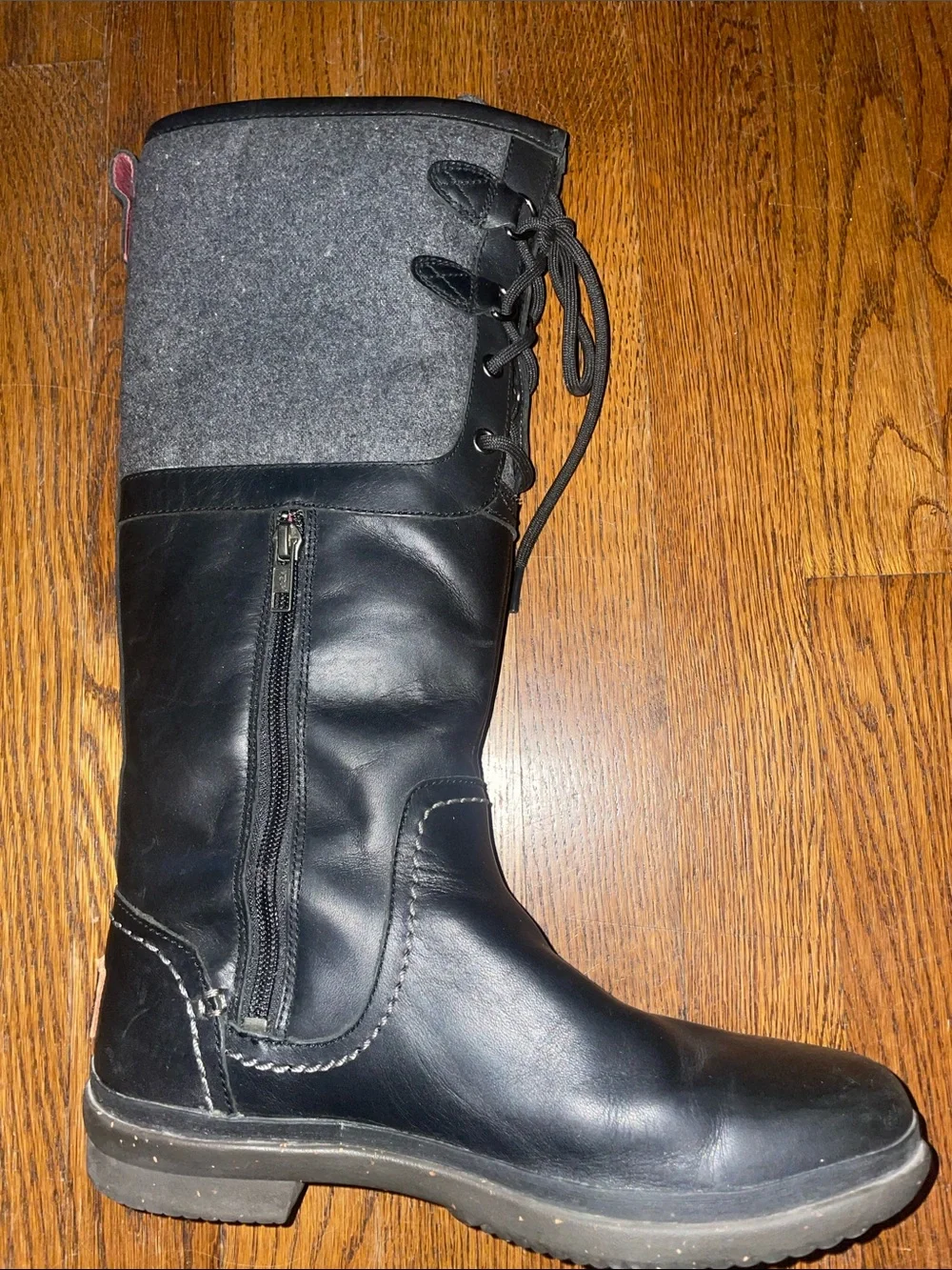 UGG Elsa boots